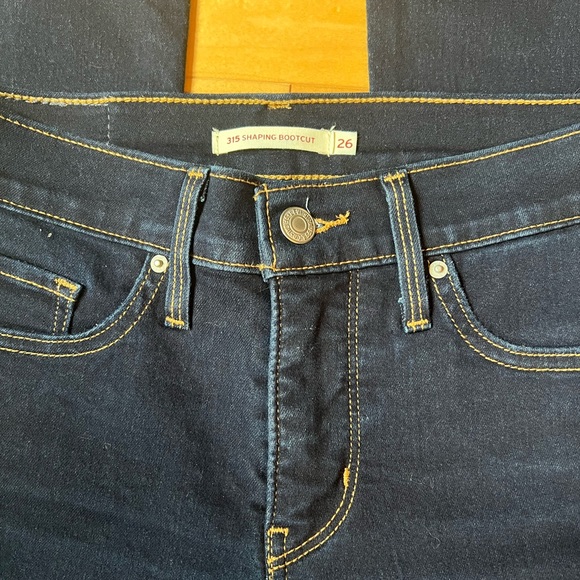Levi’s 315 Shaping Bootcut Size 26 Short - Picture 4 of 6